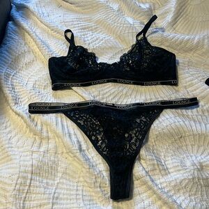 Size XL panties and 38D bra set ground lounge